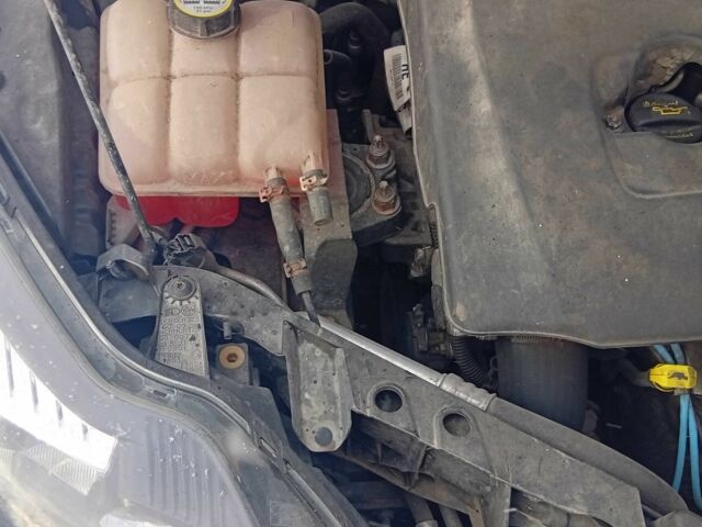 Сірий Форд Фокус, об'ємом двигуна 1.6 л та пробігом 2 тис. км за 6000 $, фото 20 на Automoto.ua