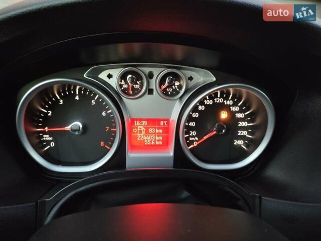 Серый Форд Фокус, объемом двигателя 1.6 л и пробегом 220 тыс. км за 5699 $, фото 27 на Automoto.ua