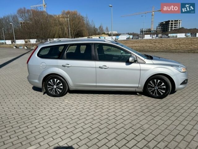 Серый Форд Фокус, объемом двигателя 1.6 л и пробегом 241 тыс. км за 6600 $, фото 7 на Automoto.ua