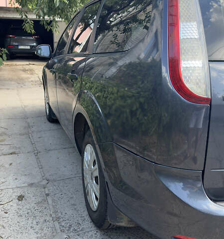 Сірий Форд Фокус, об'ємом двигуна 1.6 л та пробігом 246 тис. км за 5499 $, фото 3 на Automoto.ua