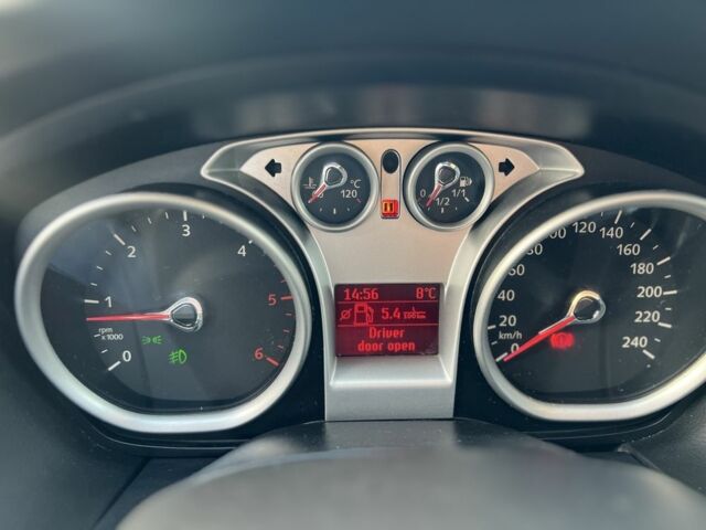 Серый Форд Фокус, объемом двигателя 1.6 л и пробегом 269 тыс. км за 4900 $, фото 22 на Automoto.ua