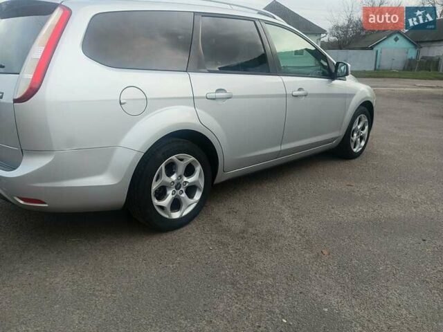 Серый Форд Фокус, объемом двигателя 1.6 л и пробегом 218 тыс. км за 6000 $, фото 6 на Automoto.ua