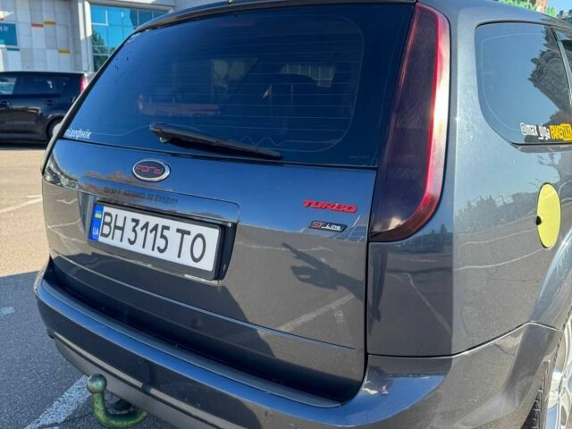 Серый Форд Фокус, объемом двигателя 1.6 л и пробегом 290 тыс. км за 5300 $, фото 3 на Automoto.ua