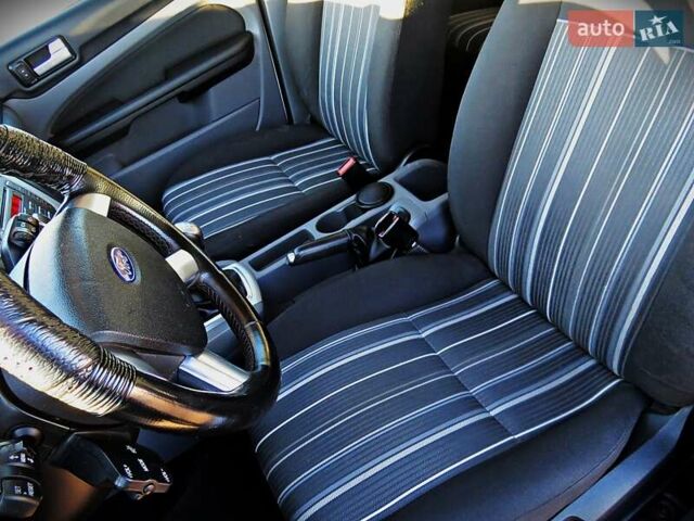 Серый Форд Фокус, объемом двигателя 1.6 л и пробегом 253 тыс. км за 5100 $, фото 6 на Automoto.ua