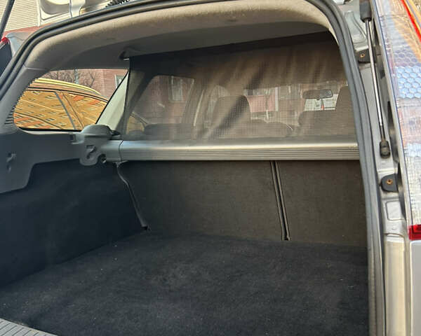 Серый Форд Фокус, объемом двигателя 1.6 л и пробегом 266 тыс. км за 5700 $, фото 16 на Automoto.ua