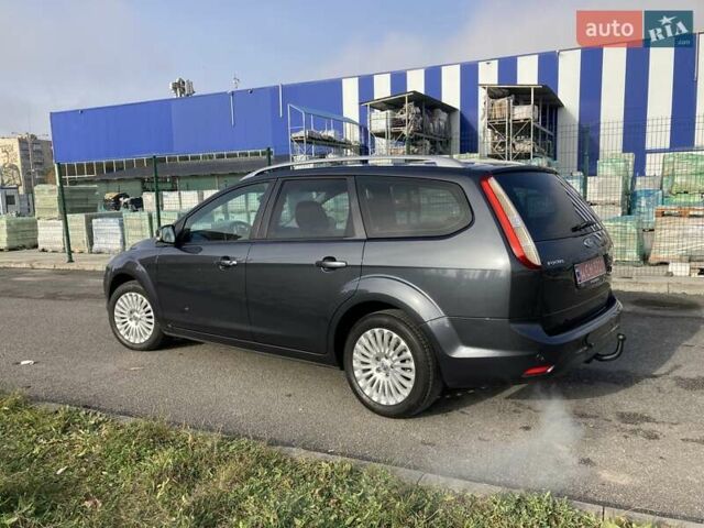 Серый Форд Фокус, объемом двигателя 1.6 л и пробегом 228 тыс. км за 6999 $, фото 7 на Automoto.ua