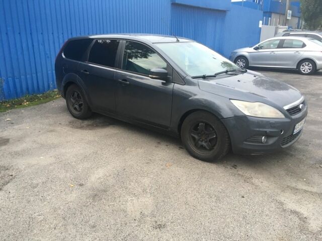 Сірий Форд Фокус, об'ємом двигуна 1.6 л та пробігом 380 тис. км за 5000 $, фото 1 на Automoto.ua