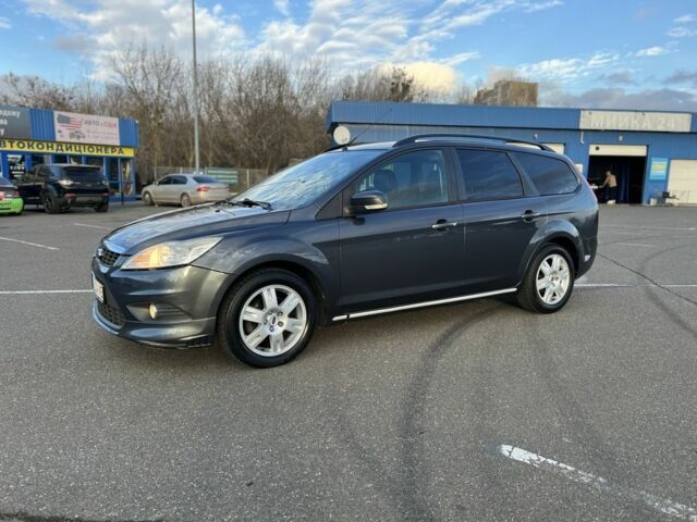 Серый Форд Фокус, объемом двигателя 1.6 л и пробегом 269 тыс. км за 4900 $, фото 2 на Automoto.ua