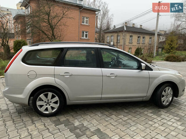 Серый Форд Фокус, объемом двигателя 1.6 л и пробегом 203 тыс. км за 6350 $, фото 2 на Automoto.ua