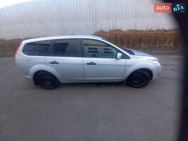 Серый Форд Фокус, объемом двигателя 1.6 л и пробегом 206 тыс. км за 4700 $, фото 2 на Automoto.ua