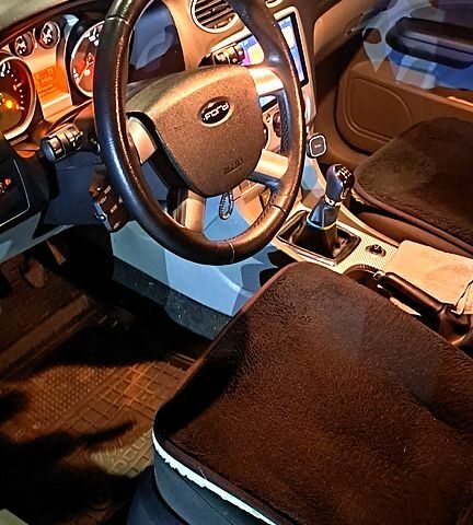 Сірий Форд Фокус, об'ємом двигуна 1.6 л та пробігом 246 тис. км за 6050 $, фото 4 на Automoto.ua