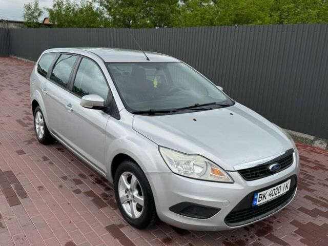 Сірий Форд Фокус, об'ємом двигуна 1.6 л та пробігом 213 тис. км за 5900 $, фото 15 на Automoto.ua