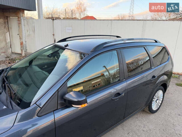 Серый Форд Фокус, объемом двигателя 1.6 л и пробегом 282 тыс. км за 5500 $, фото 16 на Automoto.ua