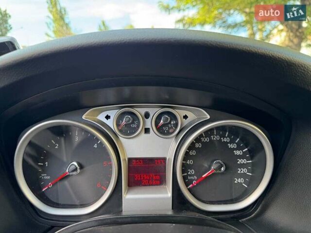 Сірий Форд Фокус, об'ємом двигуна 1.6 л та пробігом 300 тис. км за 5990 $, фото 15 на Automoto.ua