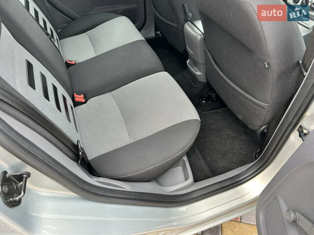 Сірий Форд Фокус, об'ємом двигуна 1.6 л та пробігом 200 тис. км за 5990 $, фото 30 на Automoto.ua