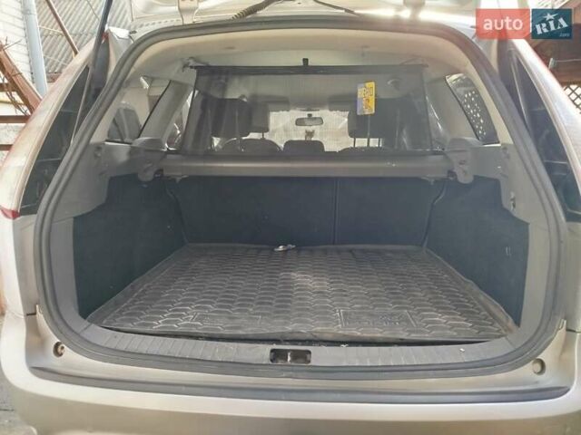 Сірий Форд Фокус, об'ємом двигуна 1.56 л та пробігом 233 тис. км за 5500 $, фото 12 на Automoto.ua