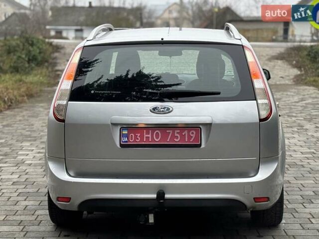 Серый Форд Фокус, объемом двигателя 1.6 л и пробегом 206 тыс. км за 5800 $, фото 6 на Automoto.ua