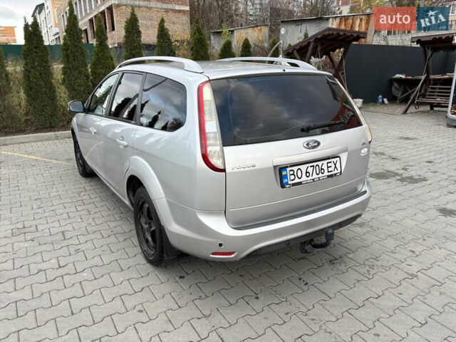 Серый Форд Фокус, объемом двигателя 1.56 л и пробегом 325 тыс. км за 5500 $, фото 6 на Automoto.ua