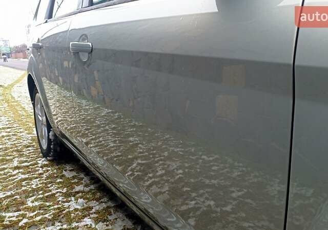 Серый Форд Фокус, объемом двигателя 1.6 л и пробегом 203 тыс. км за 5800 $, фото 9 на Automoto.ua