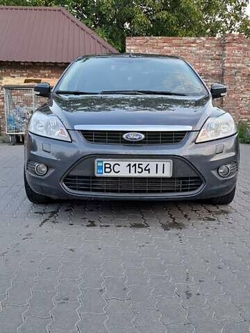 Серый Форд Фокус, объемом двигателя 1.6 л и пробегом 310 тыс. км за 6000 $, фото 8 на Automoto.ua