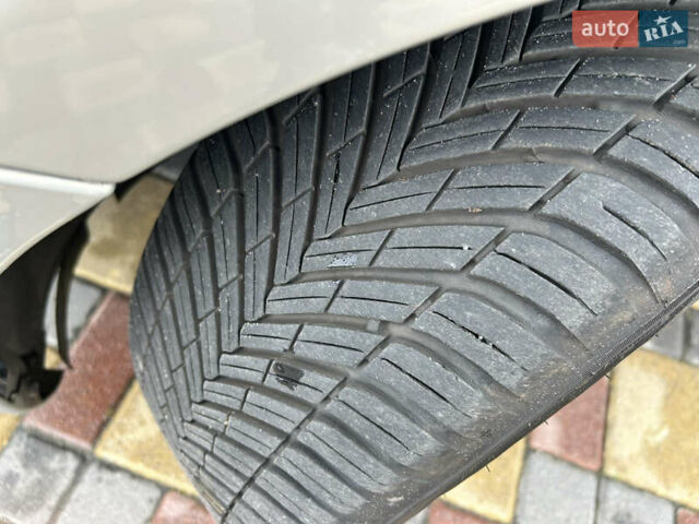 Сірий Форд Фокус, об'ємом двигуна 1.6 л та пробігом 200 тис. км за 5990 $, фото 14 на Automoto.ua