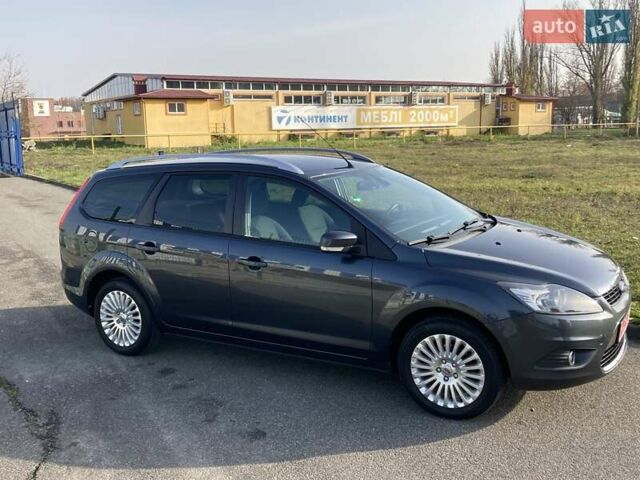 Серый Форд Фокус, объемом двигателя 1.6 л и пробегом 228 тыс. км за 6999 $, фото 45 на Automoto.ua