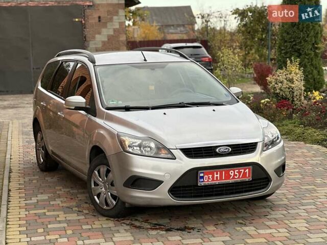 Серый Форд Фокус, объемом двигателя 1.6 л и пробегом 232 тыс. км за 6300 $, фото 6 на Automoto.ua