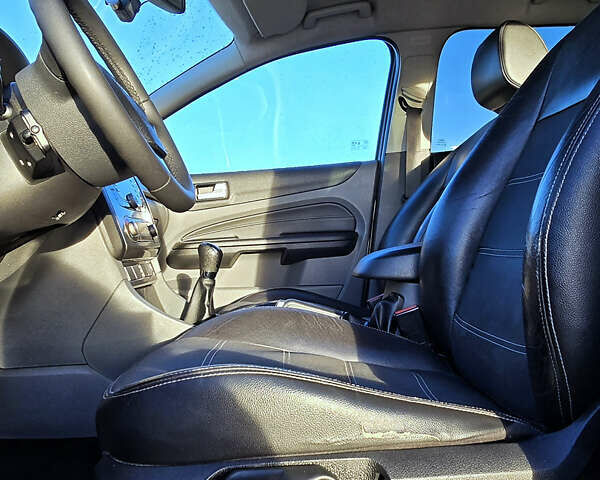 Серый Форд Фокус, объемом двигателя 1.6 л и пробегом 286 тыс. км за 5700 $, фото 14 на Automoto.ua