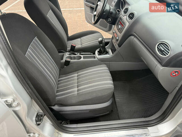 Сірий Форд Фокус, об'ємом двигуна 1.56 л та пробігом 187 тис. км за 5500 $, фото 28 на Automoto.ua