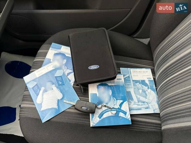 Серый Форд Фокус, объемом двигателя 1.6 л и пробегом 232 тыс. км за 6300 $, фото 39 на Automoto.ua