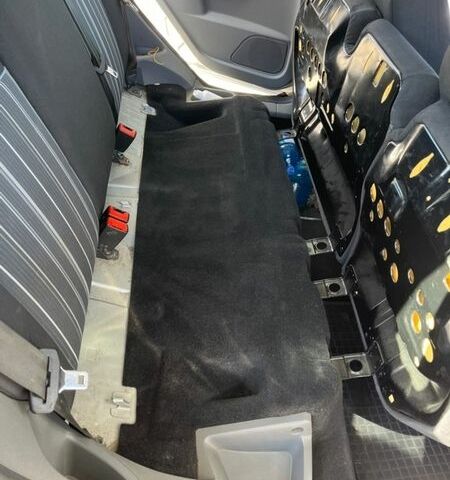 Серый Форд Фокус, объемом двигателя 1.6 л и пробегом 241 тыс. км за 6600 $, фото 15 на Automoto.ua