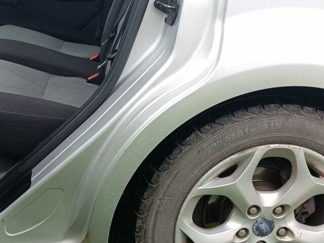 Серый Форд Фокус, объемом двигателя 0 л и пробегом 260 тыс. км за 5100 $, фото 9 на Automoto.ua