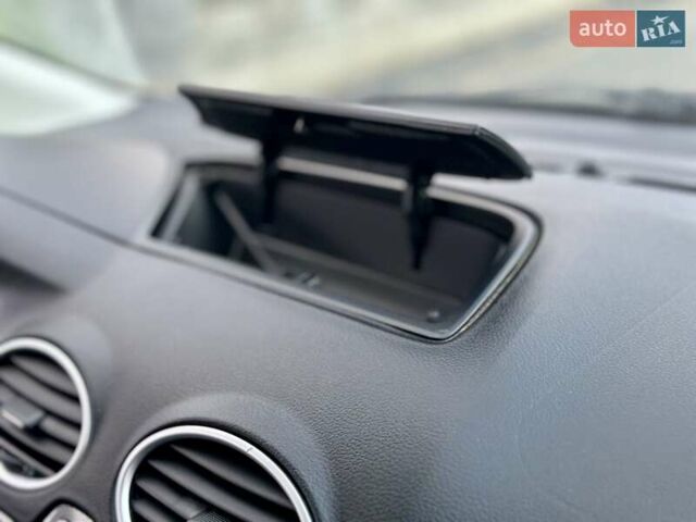 Серый Форд Фокус, объемом двигателя 1.6 л и пробегом 234 тыс. км за 6800 $, фото 25 на Automoto.ua