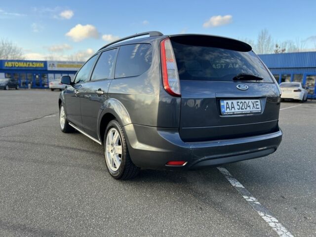 Серый Форд Фокус, объемом двигателя 1.6 л и пробегом 269 тыс. км за 4900 $, фото 5 на Automoto.ua