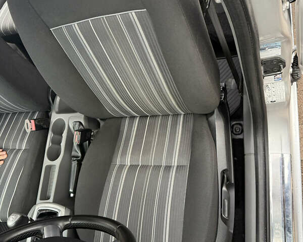 Сірий Форд Фокус, об'ємом двигуна 1.56 л та пробігом 187 тис. км за 5500 $, фото 20 на Automoto.ua