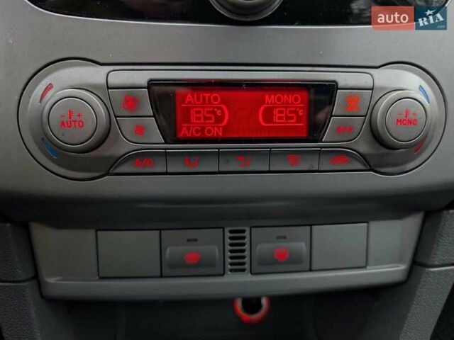 Серый Форд Фокус, объемом двигателя 1.6 л и пробегом 241 тыс. км за 6200 $, фото 20 на Automoto.ua