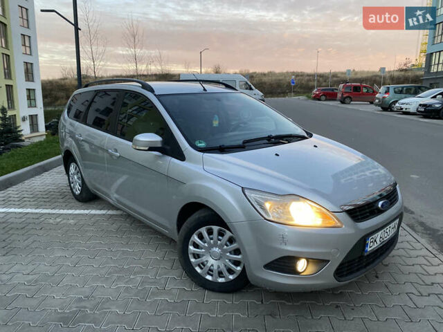 Серый Форд Фокус, объемом двигателя 1.56 л и пробегом 316 тыс. км за 4900 $, фото 4 на Automoto.ua