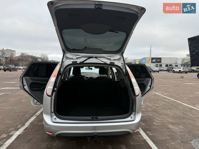 Сірий Форд Фокус, об'ємом двигуна 1.56 л та пробігом 187 тис. км за 5500 $, фото 24 на Automoto.ua