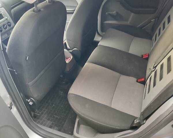 Сірий Форд Фокус, об'ємом двигуна 1.56 л та пробігом 233 тис. км за 5500 $, фото 15 на Automoto.ua