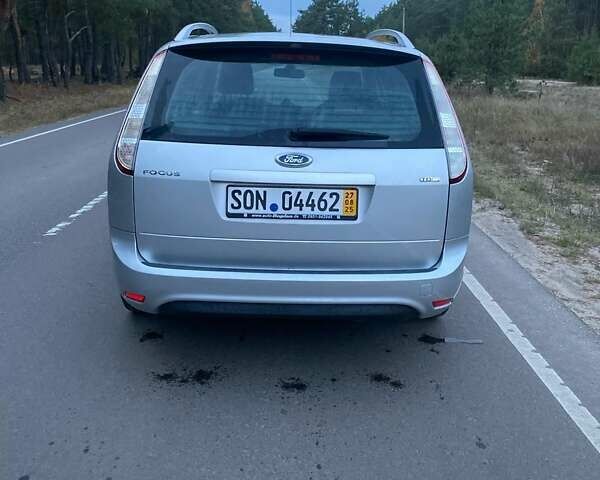 Серый Форд Фокус, объемом двигателя 1.6 л и пробегом 232 тыс. км за 5700 $, фото 7 на Automoto.ua