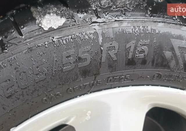 Серый Форд Фокус, объемом двигателя 1.6 л и пробегом 203 тыс. км за 5800 $, фото 21 на Automoto.ua