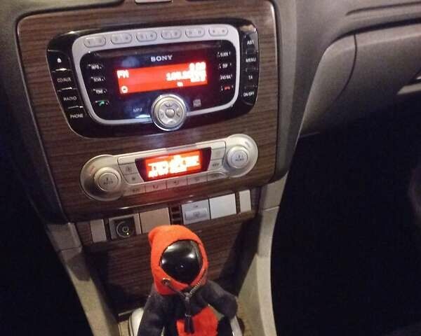 Сірий Форд Фокус, об'ємом двигуна 1.6 л та пробігом 272 тис. км за 5100 $, фото 16 на Automoto.ua