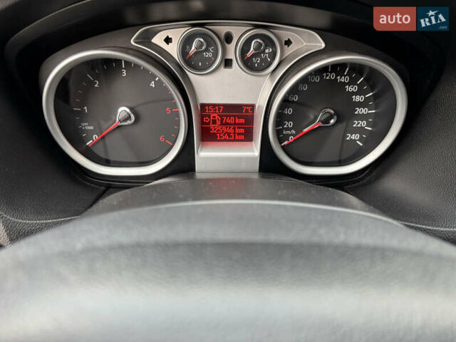 Серый Форд Фокус, объемом двигателя 1.56 л и пробегом 325 тыс. км за 5500 $, фото 14 на Automoto.ua