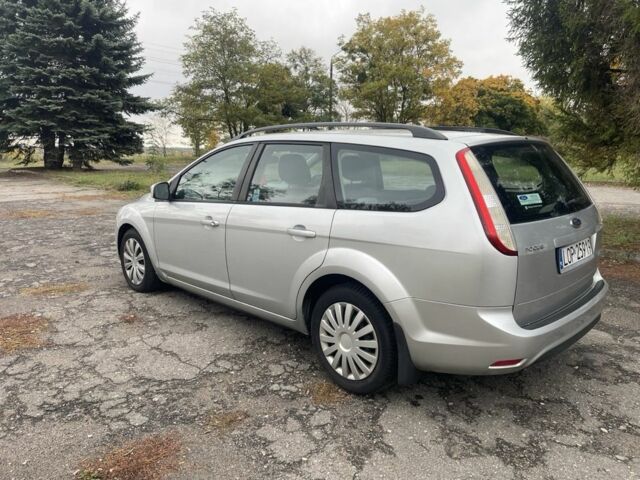 Серый Форд Фокус, объемом двигателя 1.8 л и пробегом 290 тыс. км за 3200 $, фото 5 на Automoto.ua