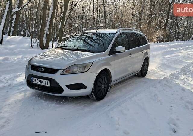 Сірий Форд Фокус, об'ємом двигуна 1.6 л та пробігом 330 тис. км за 5500 $, фото 3 на Automoto.ua