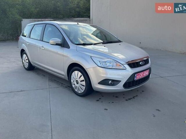 Серый Форд Фокус, объемом двигателя 1.6 л и пробегом 237 тыс. км за 5400 $, фото 3 на Automoto.ua