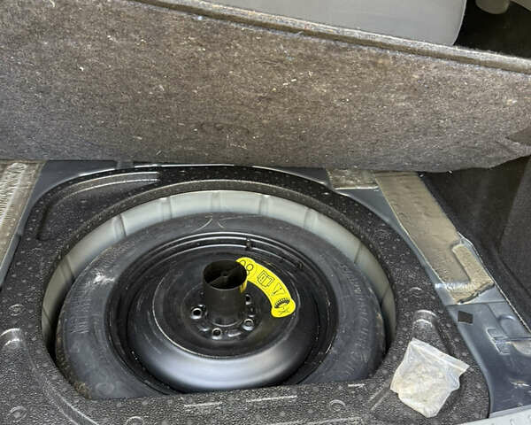 Серый Форд Фокус, объемом двигателя 0 л и пробегом 217 тыс. км за 5800 $, фото 12 на Automoto.ua