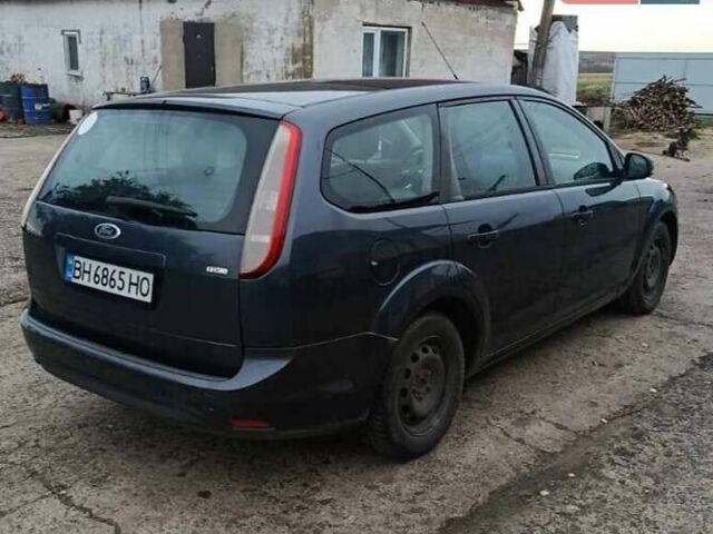 Серый Форд Фокус, объемом двигателя 1.56 л и пробегом 270 тыс. км за 5400 $, фото 3 на Automoto.ua