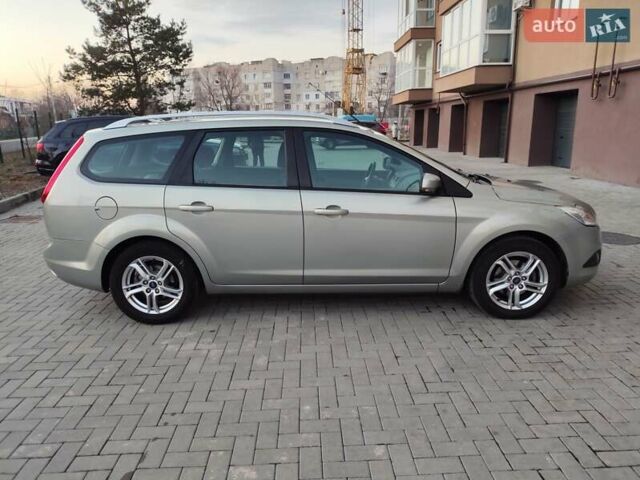 Серый Форд Фокус, объемом двигателя 1.6 л и пробегом 220 тыс. км за 5699 $, фото 5 на Automoto.ua