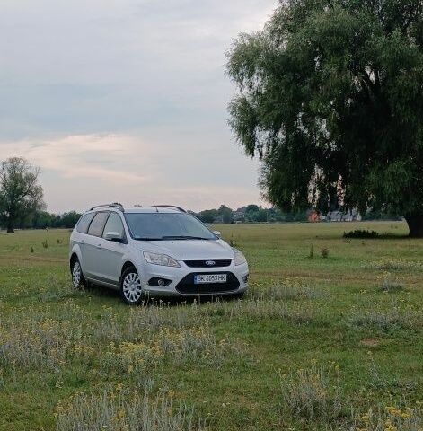 Форд Фокус 2010 в Сарнах на Automoto.ua Серый Форд Фокус, объемом двигателя 1.6 л и пробегом 312 тыс. км за 5200 $, фото 3 на Automoto.ua